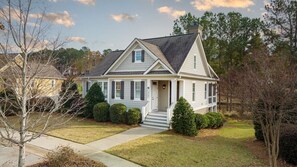 Exterior - Luxurious 4 King Suites|Reynolds Landing|Fire Pit|Views (Greensboro)