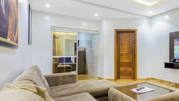 Premium Room | 1 bedroom, soundproofing, free WiFi