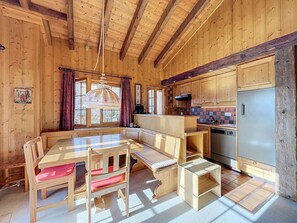 Dining - Tamaris 209 (Verbier)