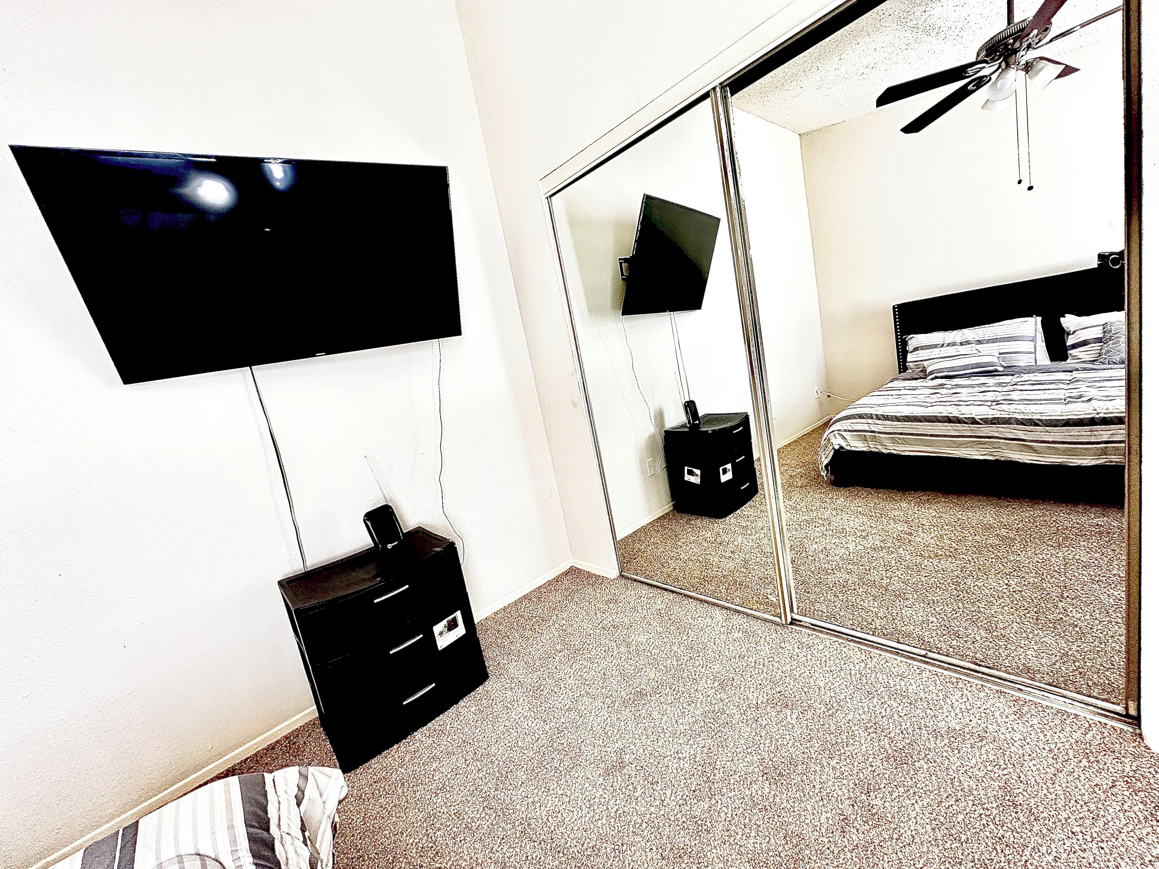 2 bedrooms, in-room safe, iron/ironing board, WiFi