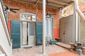 Exterior detail - 610 Franklin | 3/3 | Heart of Downtown (Natchez)