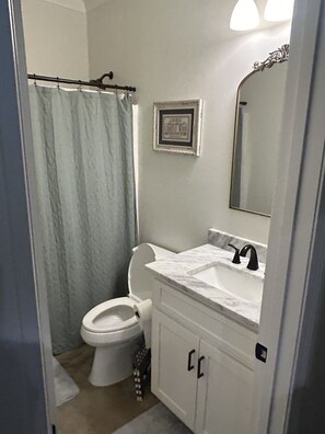 Towels, soap, shampoo, toilet paper