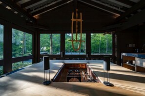 Quadruple Room | Private kitchen | Mini-fridge, stovetop, coffee/tea maker, electric kettle - Moving Inn Tokachi Kitanomori (Taiki)