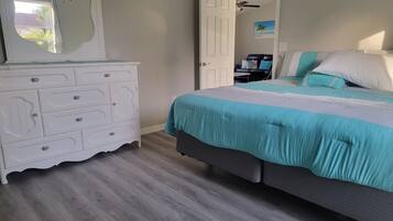 3 bedrooms, in-room safe, iron/ironing board, free WiFi