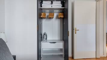 2 bedrooms, iron/ironing board, WiFi, bed sheets