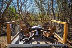 Outdoor dining - Wine Not? & Opie & Omie's | Hot Tub | Firepit (Fredericksburg)