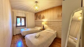 5 bedrooms, free WiFi, bed sheets