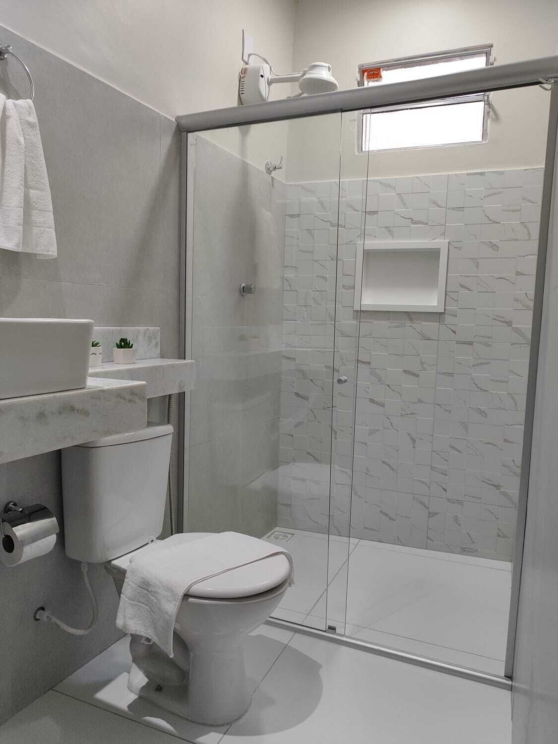 Superior Apartment | Bathroom | Towels