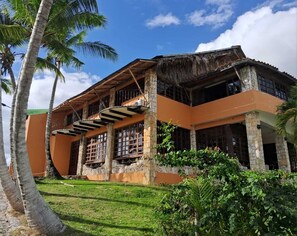 Exterior - Caney Taino  (San Rafael del Yuma)