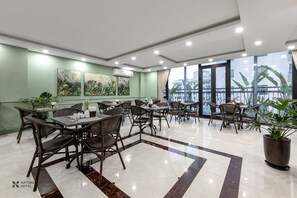Restaurant - Nature Hotel (Hanoi)