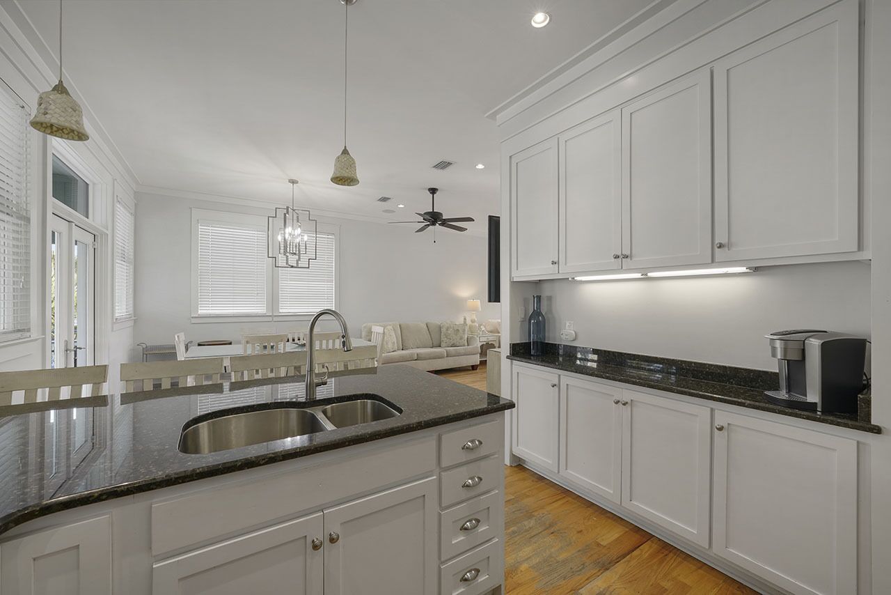 Pet Friendly Luxury Vacation Rental with Private Pool and Ocean Views