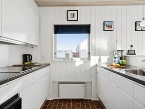 Køleskab, mikrobølgeovn, ovn, opvaskemaskine