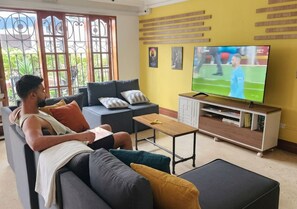 Television - Paisa Hostel Medellín (Medellín)