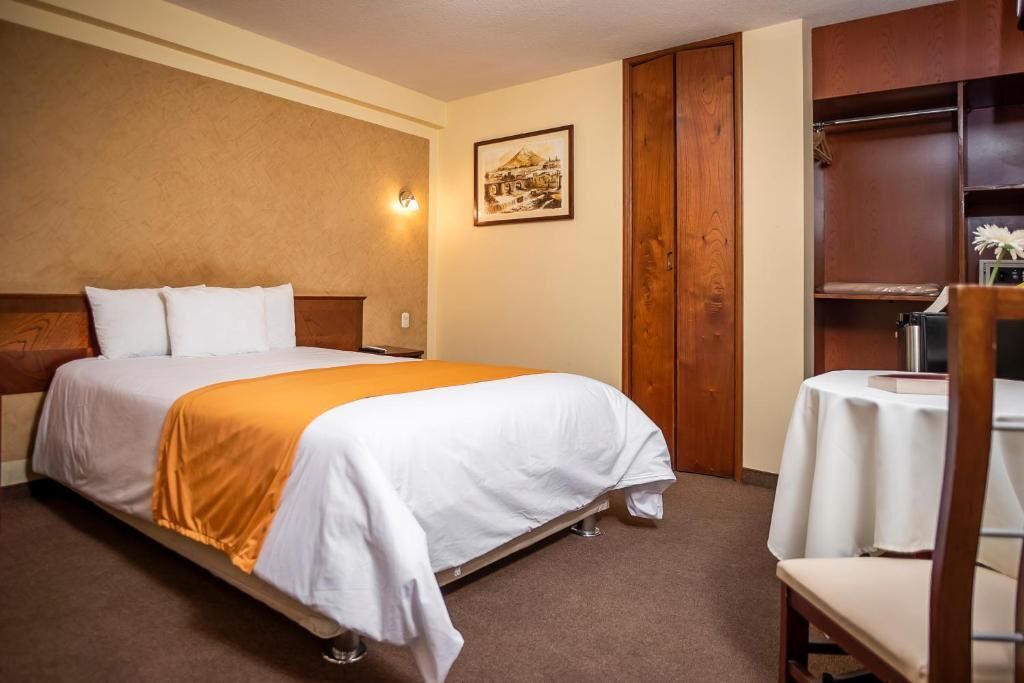 Coffres-forts dans les chambres, ameublement personnalisé, bureau