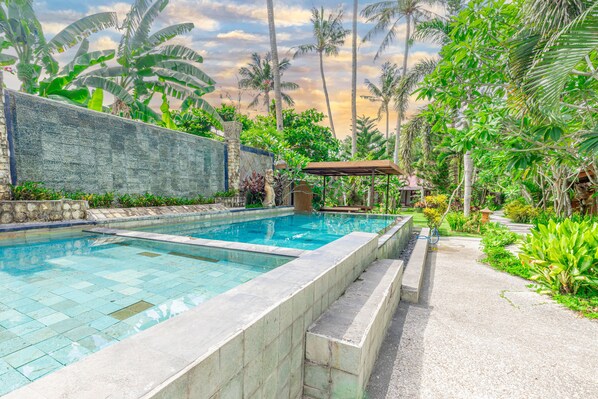 Outdoor pool - Green Asri Hotel (Senggigi)