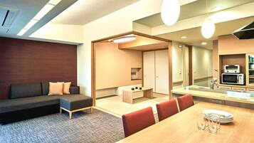 Kondominium | Selimut bulu angsa, meja kerja, Wi-Fi gratis, dan seprai linen