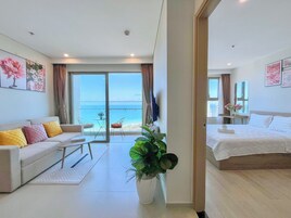 Apartment, 3 Bedrooms, Balcony, Sea View | Hypo-allergenic bedding, memory foam beds, desk, laptop workspace