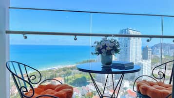 Apartment, 3 Bedrooms, Balcony, Sea View | Beach/ocean view