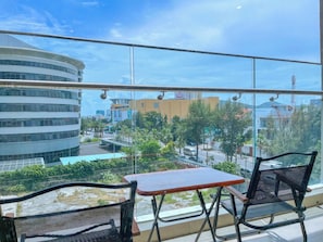 Studio Suite | Street view
