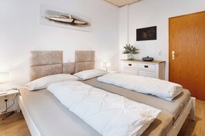 2 chambres, fer et planche Ă repasser, Wi-Fi gratuit, draps fournis
