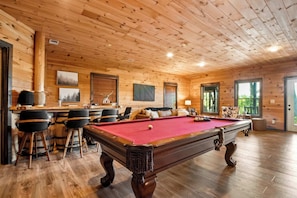 Spielezimmer
