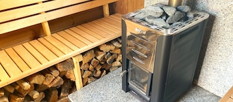 Ferienhaus mit Sauna und Garten