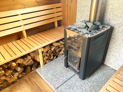 Ferienhaus mit Sauna und Garten