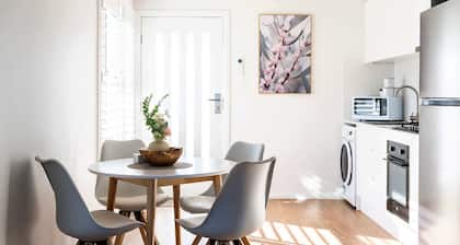 The Elm Apartments | The Pink Room