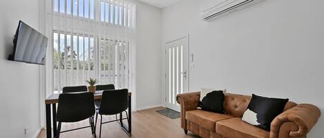 Télévision, espaces bureaux