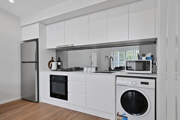 Fridge, microwave, oven, stovetop