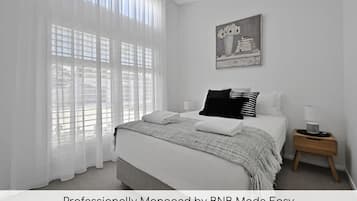 1 多间卧室、熨斗/熨衣板、WiFi、床单