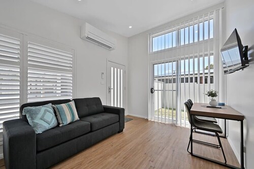 The Elm Apartments - The Blue Room