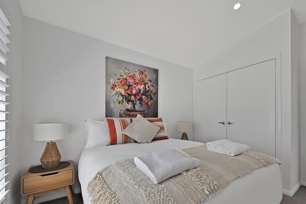 The Elm Apartments | The Orange Room