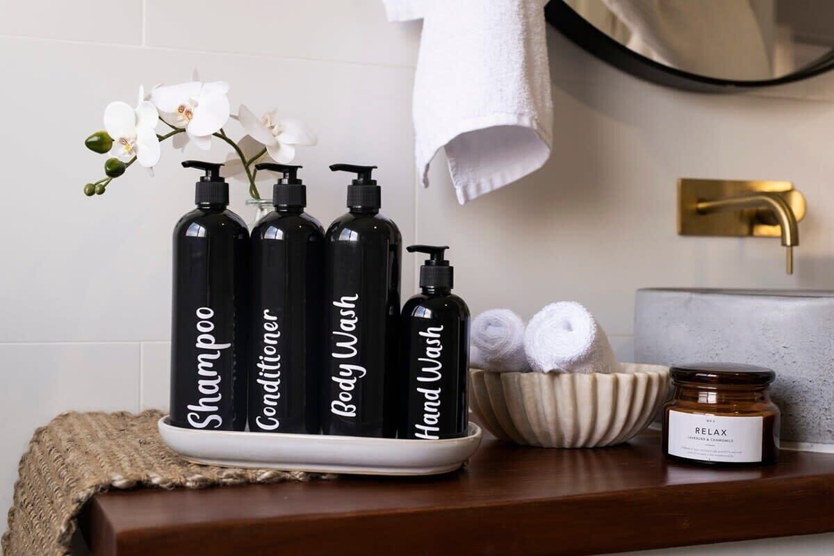 Shower, hair dryer, towels, shampoo