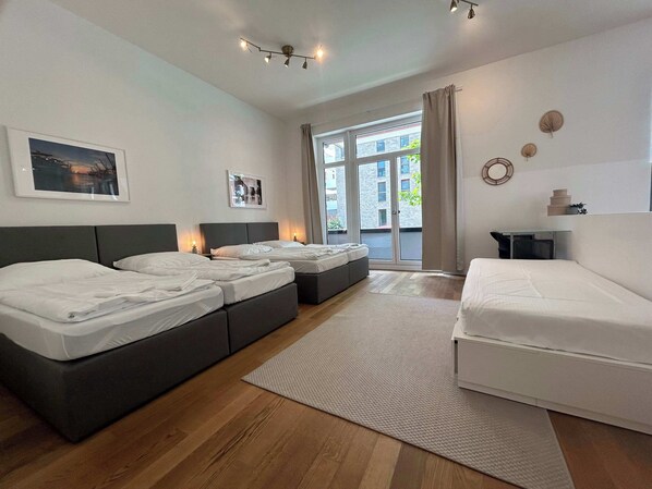 1 bedroom, desk, iron/ironing board, WiFi