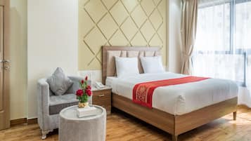 1 bedroom, desk, laptop workspace, free WiFi