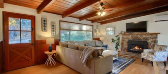 Dog Friendly, Blue Door Yosemite & Bass Lake