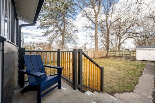 Red Door Cottage of Broad Ripple: Great Location!