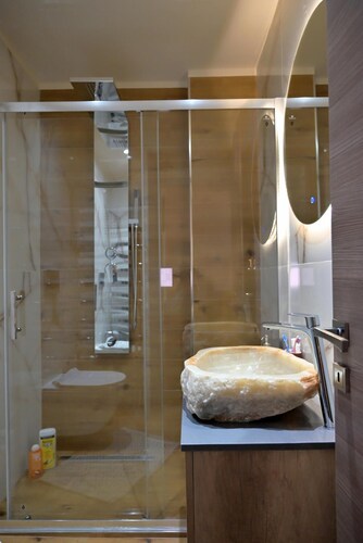 Eugenia s Luxury Apart
