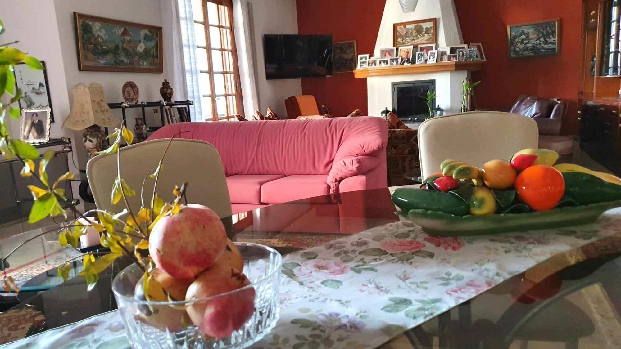 House | 3 bedrooms, desk, Internet