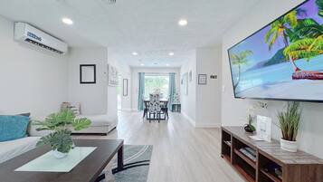 تلفزيون ذكي