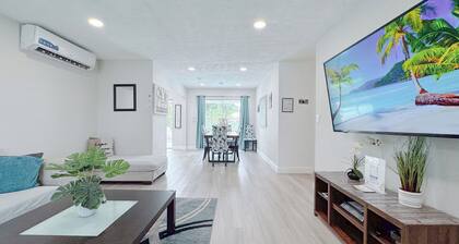 Cozy Pool Retreat, Close to Downtown Fort Lauderdale