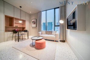 Room - Modern Studio Apt w Burj Khalifa View (Dubai)