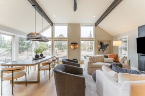 Smart TV, fireplace, video games, ping pong