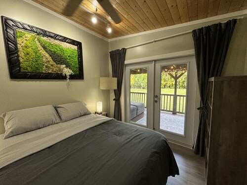 Secluded house, Opening special!