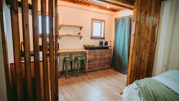 Standard Single Room | Soundproofing, free WiFi