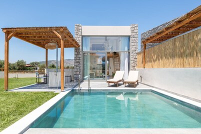 Exquisite villas nestled in the historical area of Haraki in Rhodes