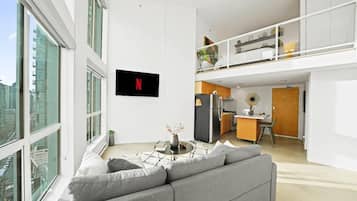 Smart TV, livros, videoteca