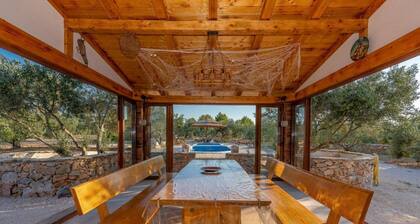 Eco Villa Solus with pool
