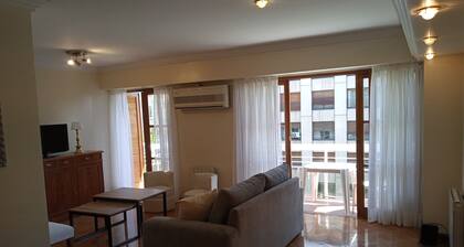 Elegante y amplio dpto en la peatonal de Mza